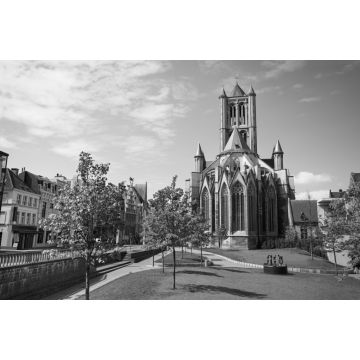 Lais Puzzle - Blick auf die St.-Nikolaus-Kirche in Gent, Belgien in schwarz weiß - 2.000 Teile