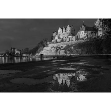 Lais Puzzle - Schloss Bernburg in der Abenddämmerung in schwarz weiß - 2.000 Teile