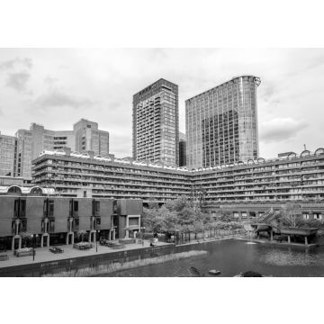 Lais Puzzle - Blick auf den Barbican-Komplex in London, England in schwarz weiß - 500, 1.000 & 2.000 Teile