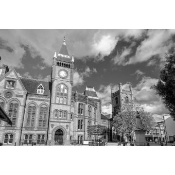 Lais Puzzle - Rathaus von Reading - England in schwarz weiß - 2.000 Teile