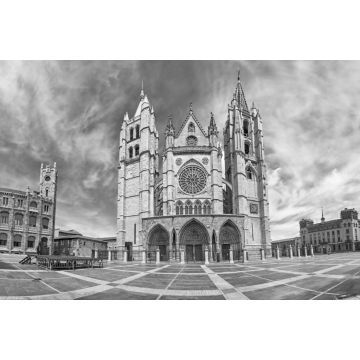 Lais Puzzle - Plaza de Regla und Kathedrale von Leon, Spanien in schwarz weiß - 2.000 Teile