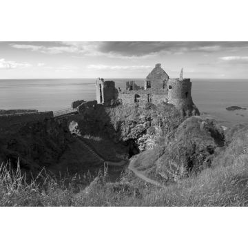 Lais Puzzle - Dunluce Castle, Antrim, Nordirland in schwarz weiß - 2.000 Teile