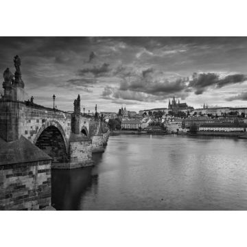 Lais Puzzle - Prag. Bild von Prag, der Hauptstadt der Tschechischen Republik, während eines wunderschönen Sonnenuntergangs in schwarz weiß - 1.000 Teile