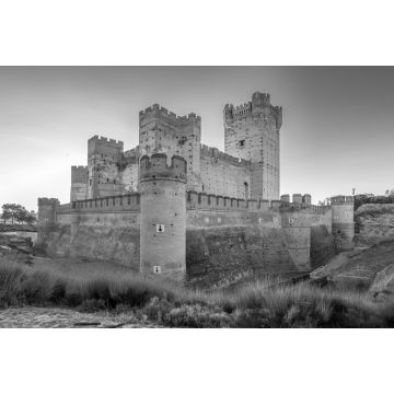 Lais Puzzle - Die Burg von La Mota ist eine Burg in der Stadt Medina del Campo, (Provinz Valladolid, Spanien) in schwarz weiß - 2.000 Teile