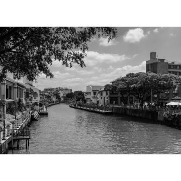 Lais Puzzle - Die Altstadt von Malakka und der Malakka-Fluss. UNESCO-Weltkulturerbe in Malaysia in schwarz weiß - 1.000 Teile