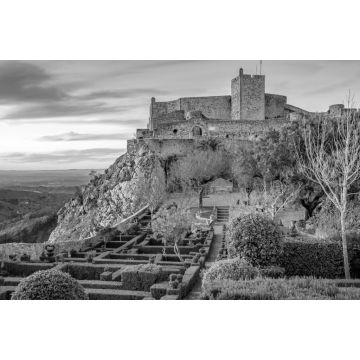 Lais Puzzle - Der Burghügel des mittelalterlichen Dorfes Marvao Alentejo Portugal in schwarz weiß - 2.000 Teile