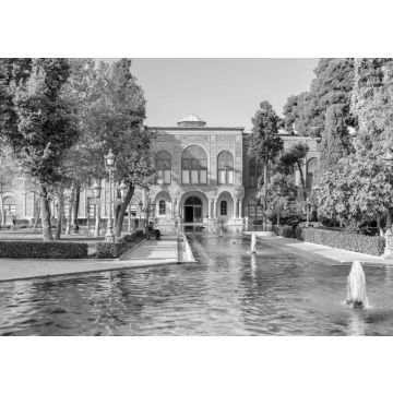 Lais Puzzle - Erstaunlicher Blick auf den Golestan-Palast und die Brunnen, Teheran, Iran in schwarz weiß - 500, 1.000 & 2.000 Teile