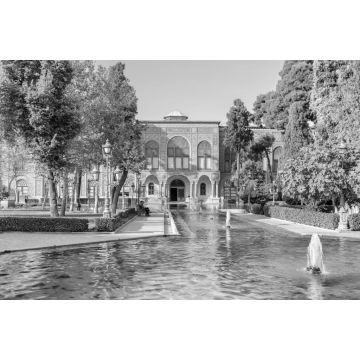 Lais Puzzle - Erstaunlicher Blick auf den Golestan-Palast und die Brunnen, Teheran, Iran in schwarz weiß - 2.000 Teile