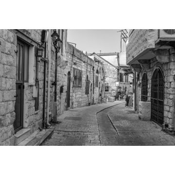 Lais Puzzle - Blick auf eine enge Straße in Tsfat/Safed, Israel in schwarz weiß - 2.000 Teile
