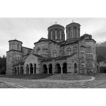 Lais Puzzle - Heiliges Kloster St. Johannes der Täufer in Akritochori, Serres, Griechenland. Es ist nach den architektonischen Standards byzantinischer Klöster gebaut in schwarz weiß - 2.000 Teile