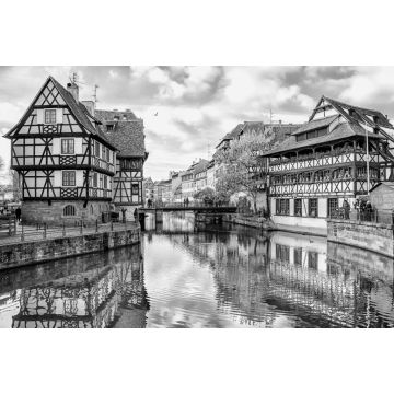 Lais Puzzle - Traditionelle Fachwerkhäuser am Grachtenviertel La Petite France in Straßburg, UNESCO-Weltkulturerbe, Elsass in schwarz weiß - 2.000 Teile