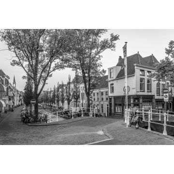 Lais Puzzle - Blick auf einen Kanal bei Sonnenuntergang in Delft, Niederlande in schwarz weiß - 2.000 Teile