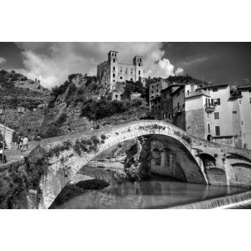 Lais Puzzle - Dolceacqua, Imperia in schwarz weiß - 2.000 Teile