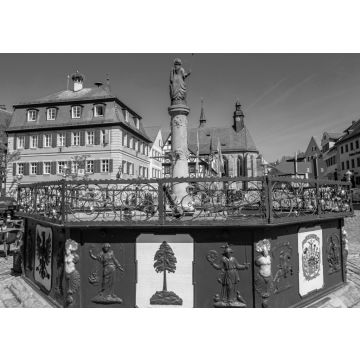 Lais Puzzle - Stadtbrunnen in Feuchtwangen Mittelfranken in schwarz weiß - 500, 1.000 & 2.000 Teile
