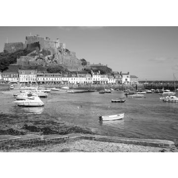 Lais Puzzle - Hafen von Gorey und Schloss Mont Orgueil auf Jersey in schwarz weiß - 500, 1.000 & 2.000 Teile