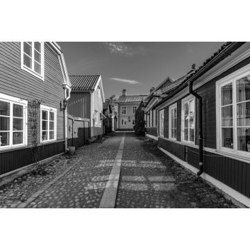 Lais Puzzle - Traditionelle Holzgebäude im Viertel Gamla Stan in Gavle, Schweden in schwarz weiß - 2.000 Teile