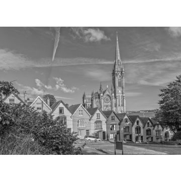 Lais Puzzle - Impression der St. Colman's Cathedral in Cobh bei Cork, Irland in schwarz weiß - 500, 1.000 & 2.000 Teile