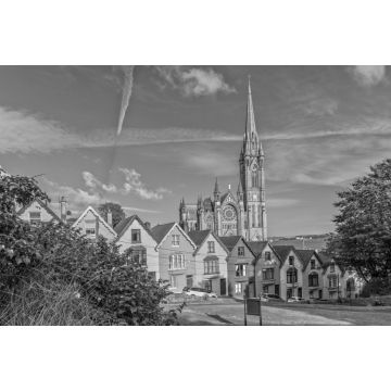 Lais Puzzle - Impression der St. Colman's Cathedral in Cobh bei Cork, Irland in schwarz weiß - 2.000 Teile