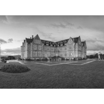Lais Puzzle - Magdalena-Palast, Santander in schwarz weiß - 1.000 Teile