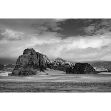 Lais Puzzle - Bergfelsen in der Wüste Wadi Rum, Südjordanien in schwarz weiß - 2.000 Teile