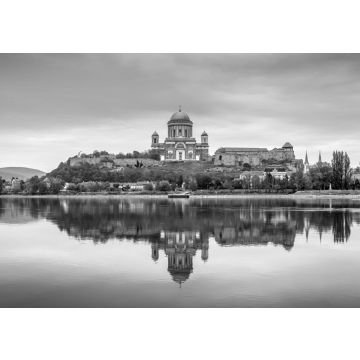 Lais Puzzle - Esztergom, Ungarn - Schöner Herbstmorgen mit der Basilika der Heiligen Jungfrau Maria in Esztergom an der Donau in schwarz weiß - 500, 1.000 & 2.000 Teile