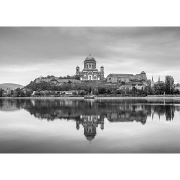 Lais Puzzle - Esztergom, Ungarn - Schöner Herbstmorgen mit der Basilika der Heiligen Jungfrau Maria in Esztergom an der Donau in schwarz weiß - 1.000 Teile
