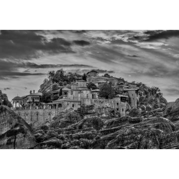 Lais Puzzle - Kloster von Varlaam und Kloster der Verklärung des Heilands in Meteora, Griechenland in schwarz weiß - 2.000 Teile