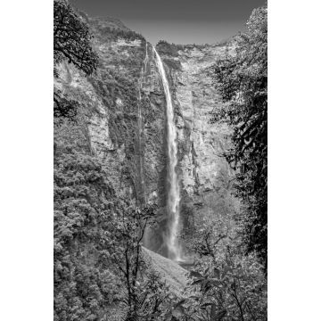 Lais Puzzle - Gocta höchster Wasserfall, Amazonas, Peru in schwarz weiß - 2.000 Teile
