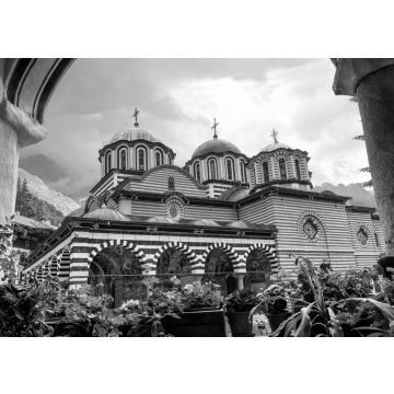 Lais Puzzle - Das Rila-Kloster, eines der wichtigsten touristischen Ziele und UNESCO-Stätte in Bulgarien in schwarz weiß - 500, 1.000 & 2.000 Teile