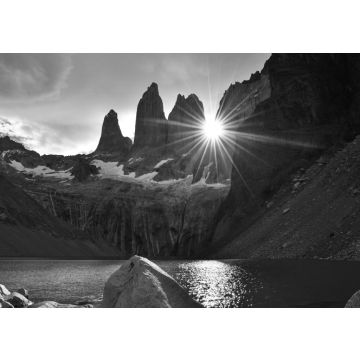 Lais Puzzle - Torres del Paine, Chile - Laguna Torres, berühmtes Wahrzeichen von Patagonien, Südamerika in schwarz weiß - 500, 1.000 & 2.000 Teile