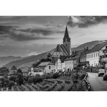 Lais Puzzle - Kirche von Weißenkirchen in der Wachau, einer Gemeinde im Bezirk Krems-Land, Wachau, Österreich in schwarz weiß - 1.000 Teile