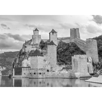 Lais Puzzle - Restaurierte mittelalterliche Burg Golubac in der Djerdap-Schlucht in Serbien in schwarz weiß - 1.000 Teile