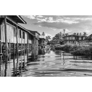 Lais Puzzle - Schwimmende Holzhäuser auf dem Inle-See in Shan, Myanmar, dem früheren Birma in schwarz weiß - 2.000 Teile