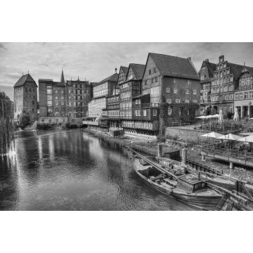 Lais Puzzle - Blick auf den Hafen von Lüneburg, Niedersachsen, Deutschland. in schwarz weiß - 2.000 Teile