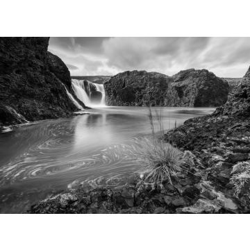 Lais Puzzle - Schöne Aussicht auf die Klippen mit einem Wasserfall im Hochland in schwarz weiß - 500, 1.000 & 2.000 Teile