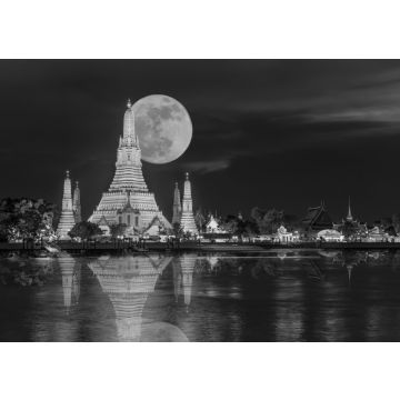 Lais Puzzle - Wat Arun in der Nacht mit Super-Vollmond, Wat Arun in der Nacht mit Licht Gold ist der älteste Tempel des Chao Phraya River und Vollmond in den dunklen Himmel in Bangkok Thailand in schwarz weiß - 500, 1.000 & 2.000 Teile