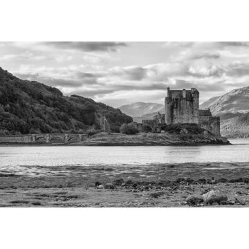 Lais Puzzle - Eilean Donan Castle, Loch Duid, Highlands, Schottland, Vereinigtes Königreich in schwarz weiß - 2.000 Teile