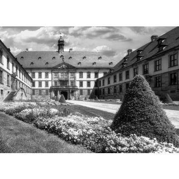 Lais Puzzle - Stadtschloss in Fulda. Die barocke Residenz wurde von 1708 bis 1714 erbaut. in schwarz weiß - 500, 1.000 & 2.000 Teile