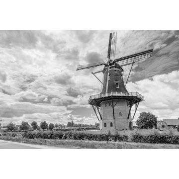 Lais Puzzle - Niederländische Windmühle Puurveense Molen im kleinen Dorf Kootijkerbroek, an der Veluwe, in der Gemeinde Barneveld, Gelderland, Niederlande in schwarz weiß - 2.000 Teile