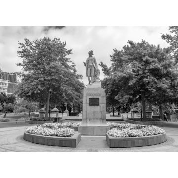 Lais Puzzle - Statue von Kapitän James Cook in Christchurch, Neuseeland in schwarz weiß - 1.000 Teile