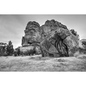 Lais Puzzle - Felsformation im Mount Arapiles State Park in der Region Wimmera in Victoria, Australien - ein bekanntes Ziel für Kletterer in schwarz weiß - 2.000 Teile