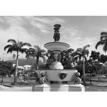 Lais Puzzle - Springbrunnen im Park von St. Kitts und Nevis in schwarz weiß - 500, 1.000 & 2.000 Teile