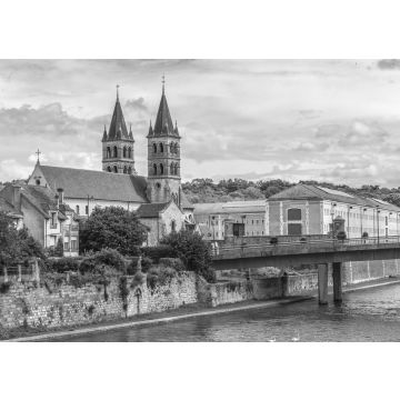 Lais Puzzle - Stiftskirche Notre-Dame (gegründet zwischen 1016 und 1031) in Melun, Frankreich in schwarz weiß - 500, 1.000 & 2.000 Teile