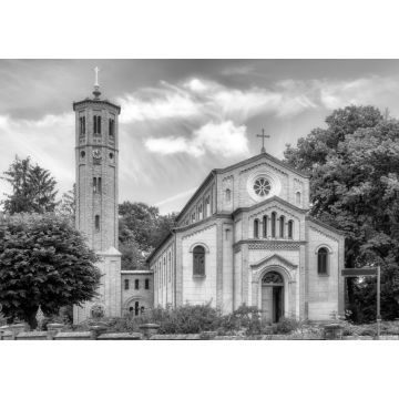 Lais Puzzle - Die historische Dorfkirche in Caputh-Schwielowsee in Brandenburg an der Havel, Deutschland in schwarz weiß - 1.000 Teile