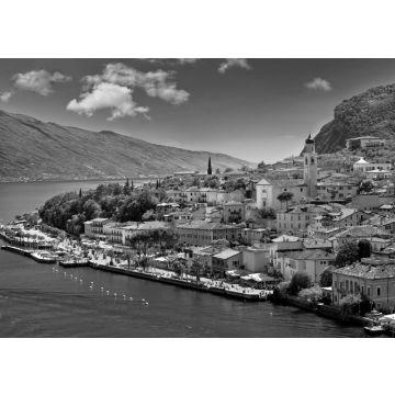 Lais Puzzle - Blick auf die Uferpromenade von Limone sul Garda in schwarz weiß - 500, 1.000 & 2.000 Teile