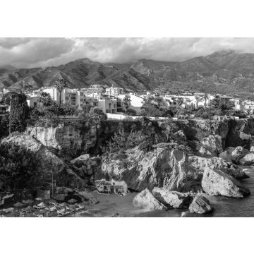 Lais Puzzle - Blick auf schönen Strand in Nerja, Costa del Sol, Andalusien, Spanien in schwarz weiß - 500, 1.000 & 2.000 Teile