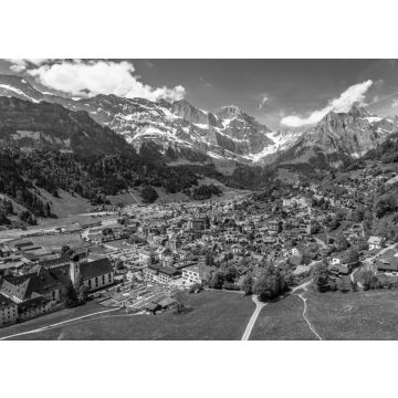 Lais Puzzle - Schweiz, Engelberg Gebäude und Alpenblick in schwarz weiß - 500, 1.000 & 2.000 Teile