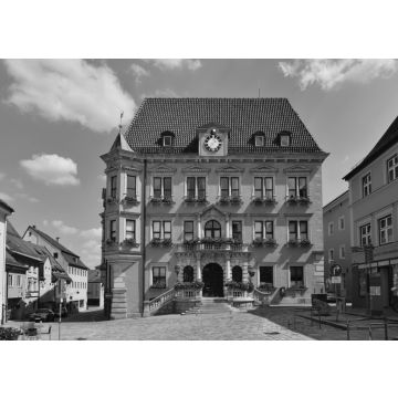 Lais Puzzle - Rathaus, Kaiser Max Str., Kaufbeuren in schwarz weiß - 500, 1.000 & 2.000 Teile