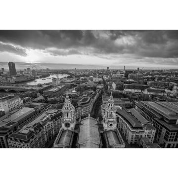 Lais Puzzle - London, England - Panoramablick auf die Skyline von London von der Spitze der St. Paul's Cathedral bei Sonnenuntergang mit schönen goldenen Himmel und Wolken genommen in schwarz weiß - 2.000 Teile