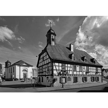 Lais Puzzle - Altes Rathaus in Münster, Kelkheim, Hessen, Deutschland in schwarz weiß - 500, 1.000 & 2.000 Teile